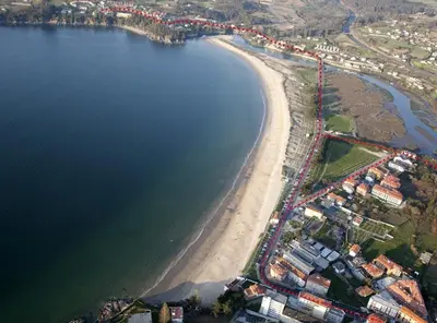 an aerial view of a beach and the ocean at Piso primera línea playa Miño/La Coruña in Miño