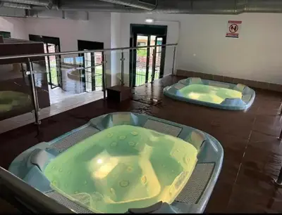 a large jacuzzi tub in a room at Apartamento Rammari Spa in San Miguel de Reinante